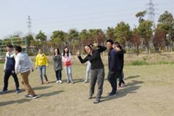 “紧盯目标，强化执行，胜在沟通，赢在合作”——记2016年博鱼(中国)有限公司官网科技户外拓展培训